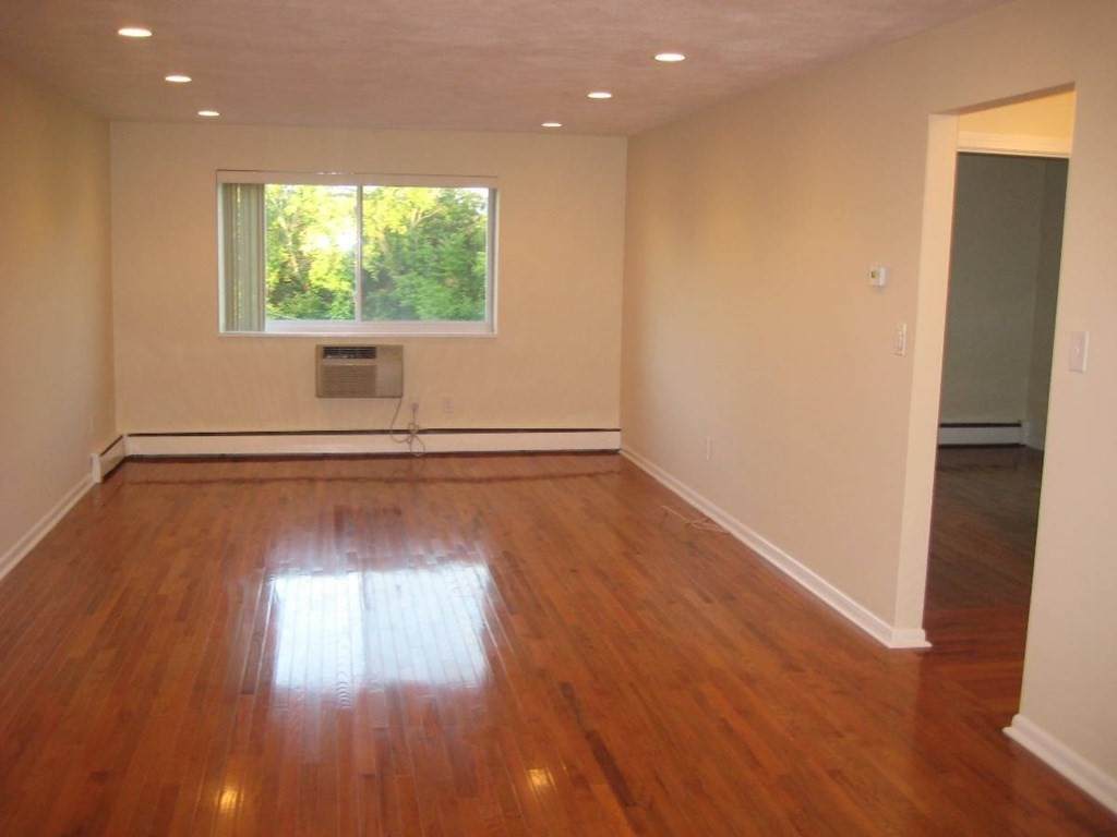 35 Glencoe St - Photo 1