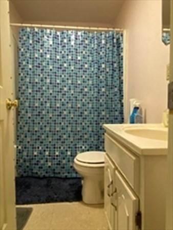 102 Hammond - Photo 1