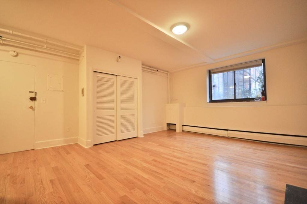 186 Beacon Street - Photo 1