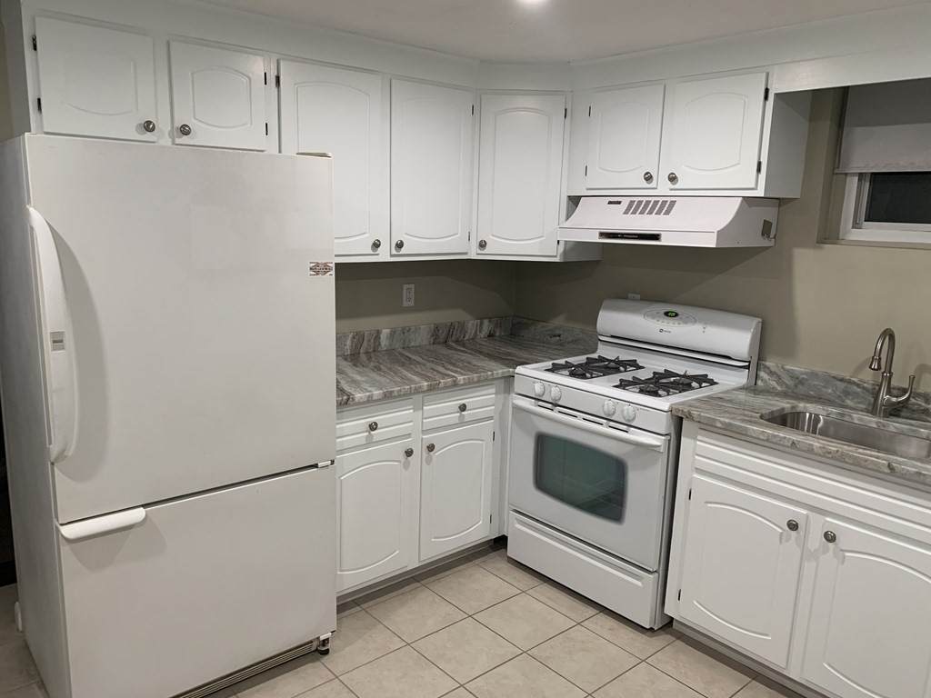 35 Pemberton - Photo 1