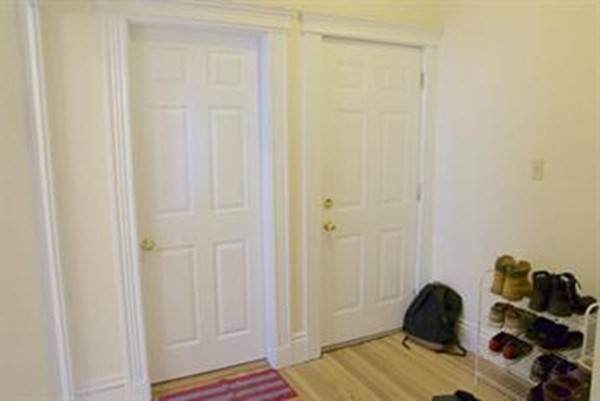 52 Charlesgate E - Photo 1