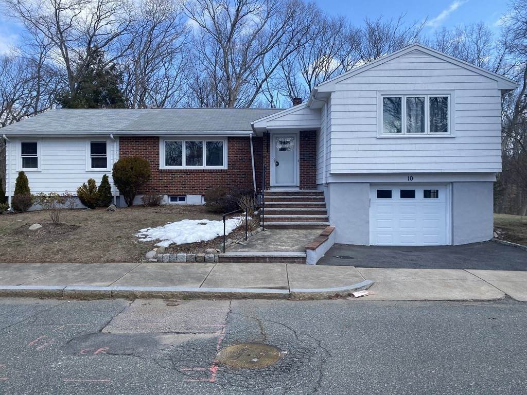 10 Hackensack Court - Photo 1