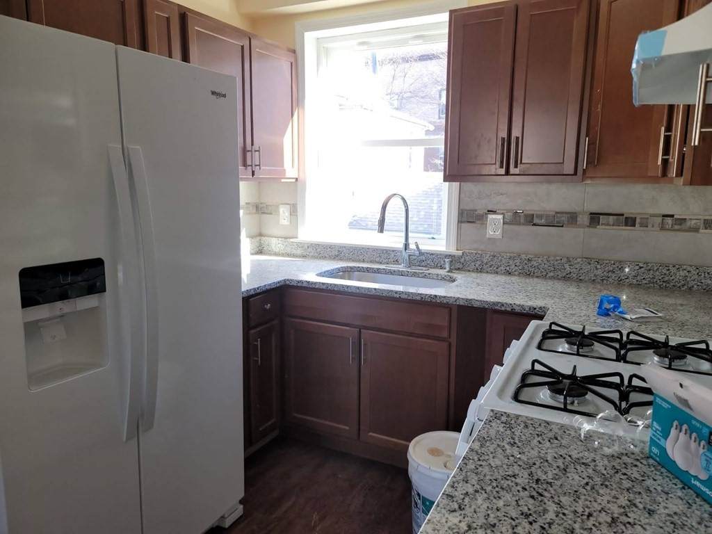 222 Harvard Street - Photo 1