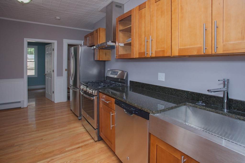 173 Rindge Ave - Photo 1