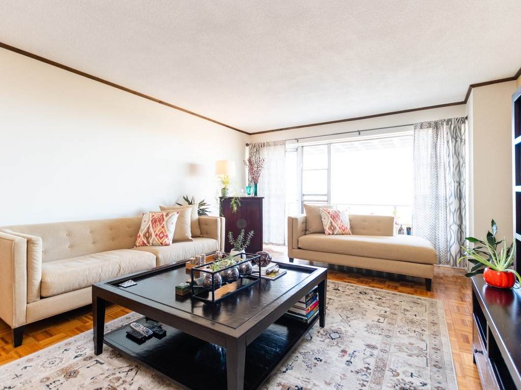 111 Perkins St - Photo 1