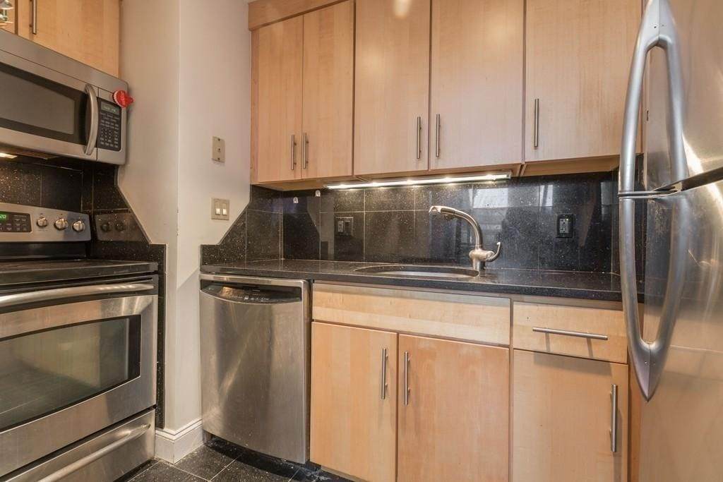 42 Beach St - Photo 1