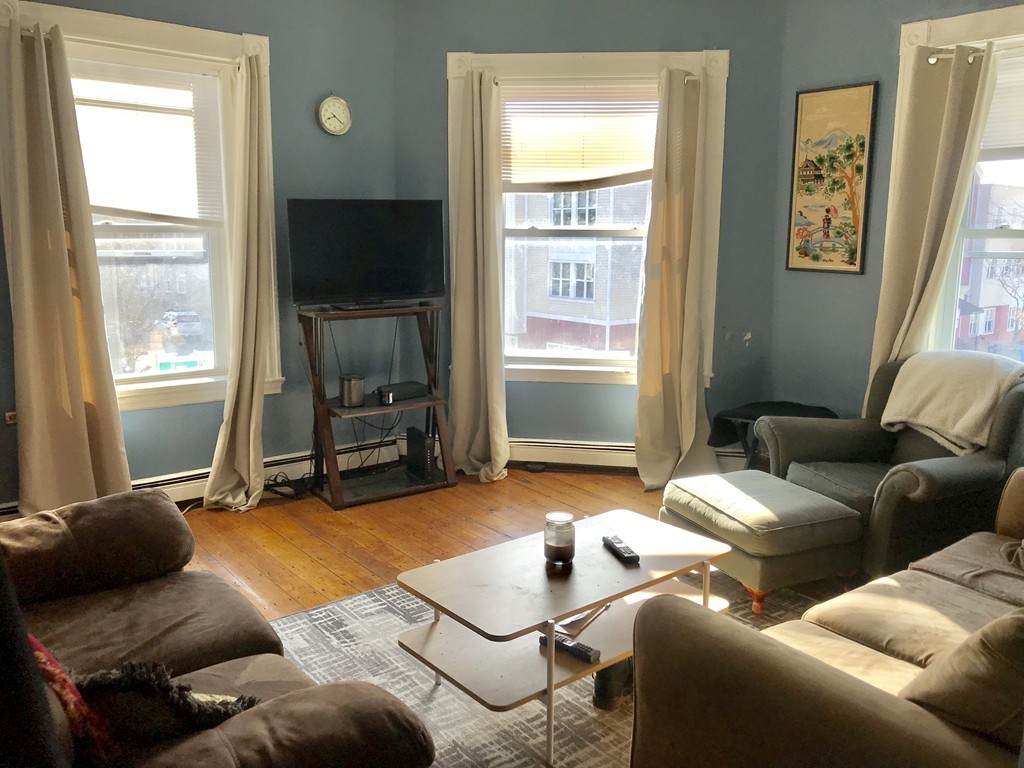 111 H Street - Photo 1