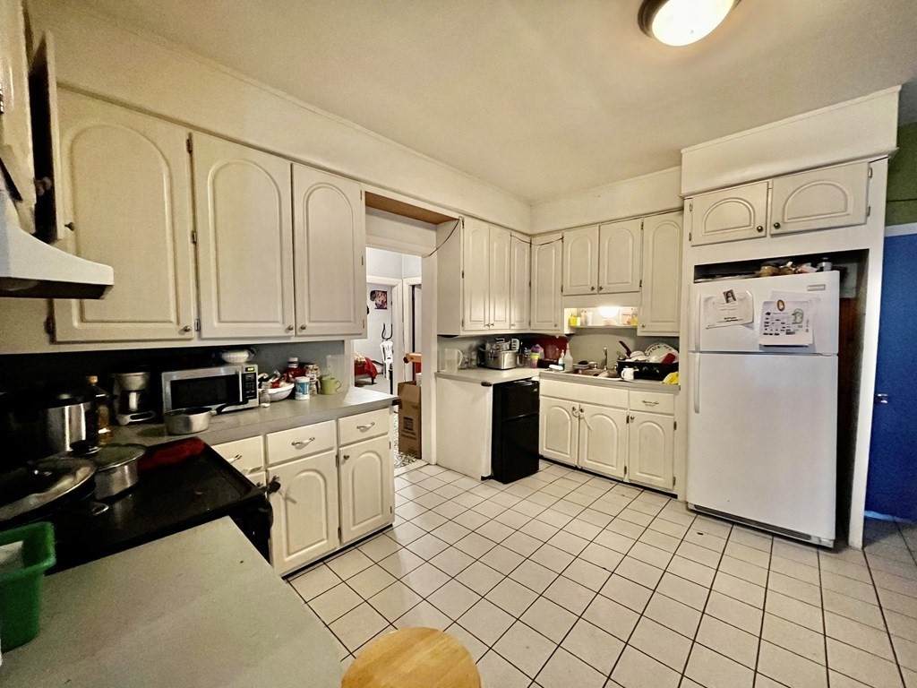 18 Dolphin Ave - Photo 1