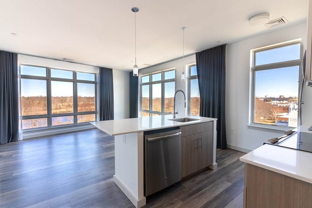 180 Telford Street - Photo 1