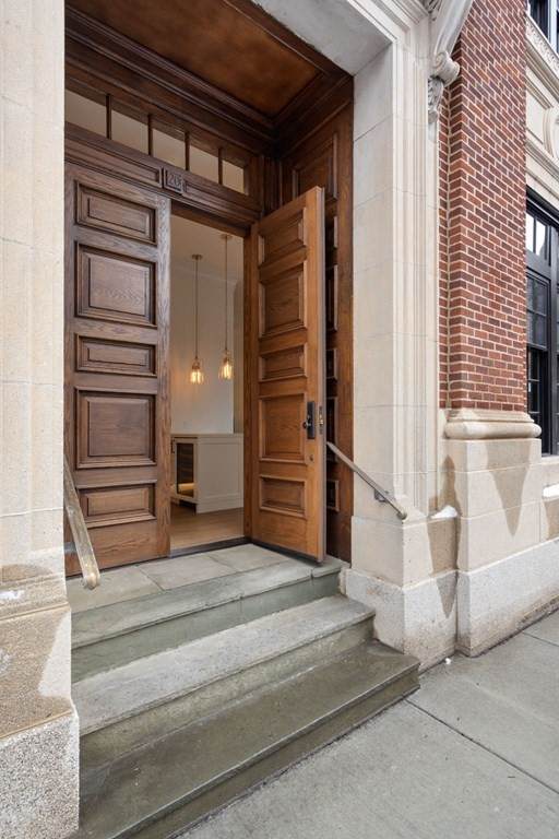 45 Temple St - Photo 1