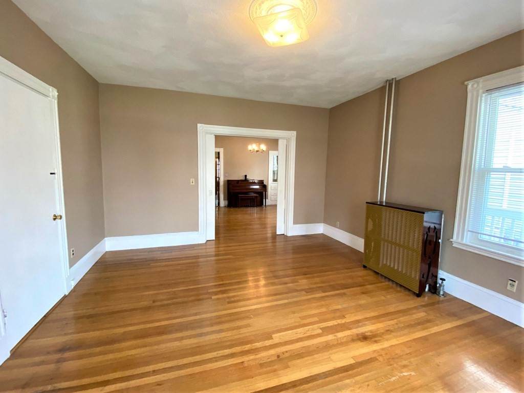 106 Beacon - Photo 1