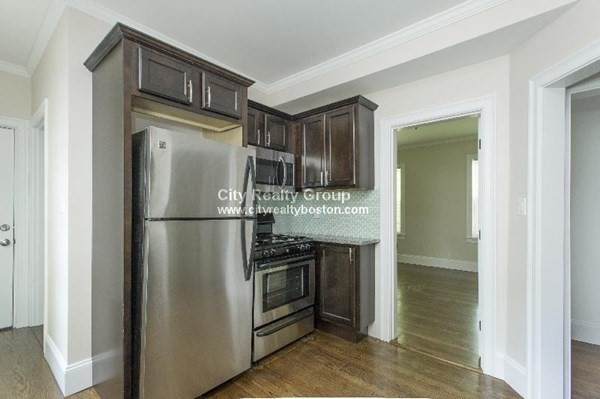 2973 Washington St. - Photo 1