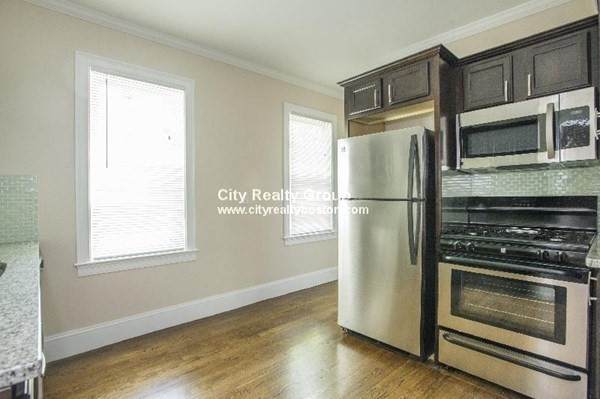 2973 Washington St. - Photo 1