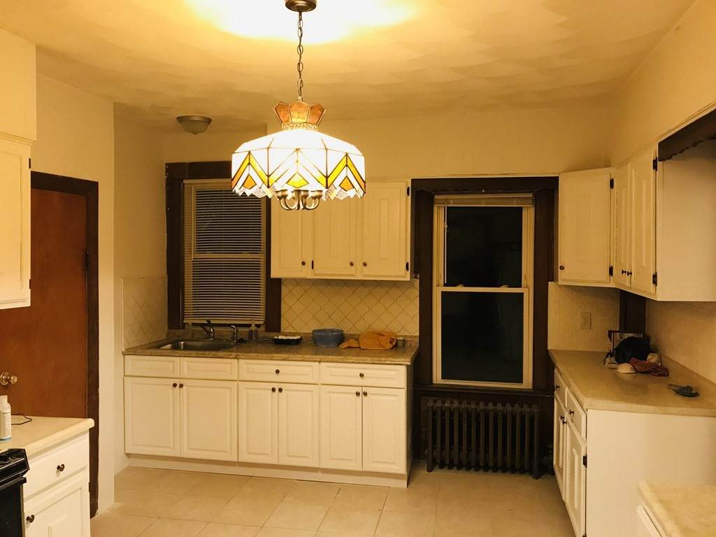 40 Gilman St - Photo 1