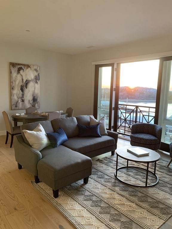 10 Shipyard Drive - Photo 1