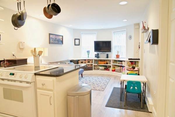 108 E Brookline Street - Photo 1