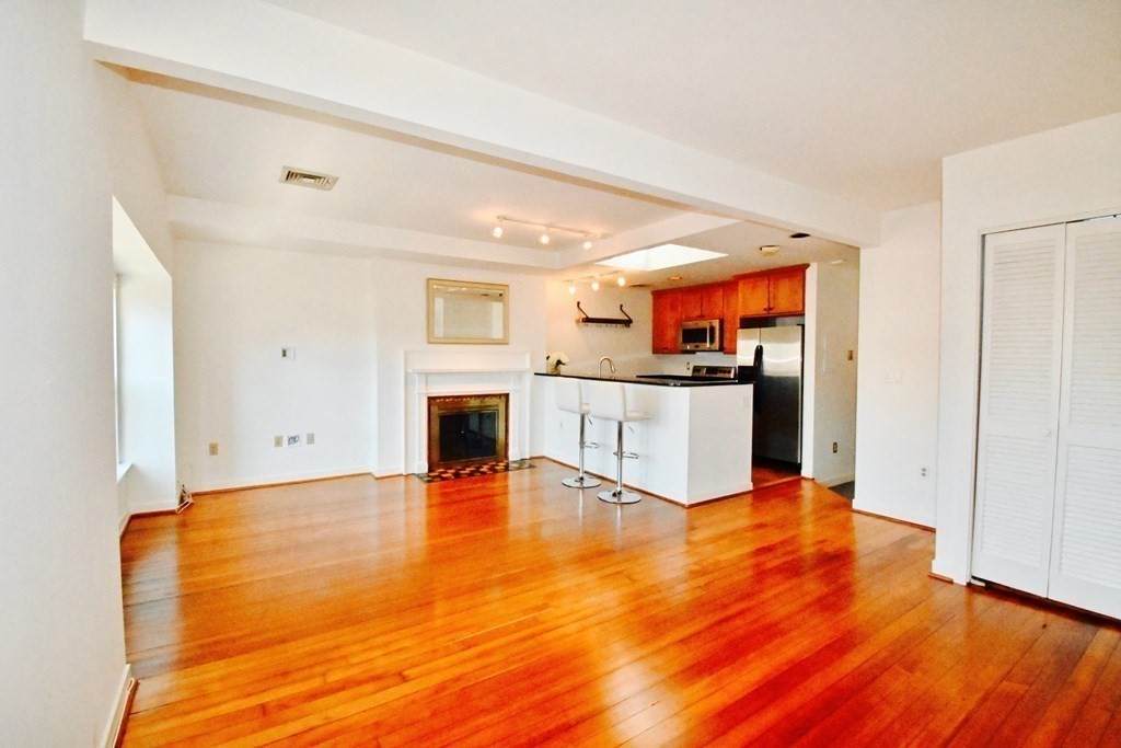 32 Fairfield St - Photo 1