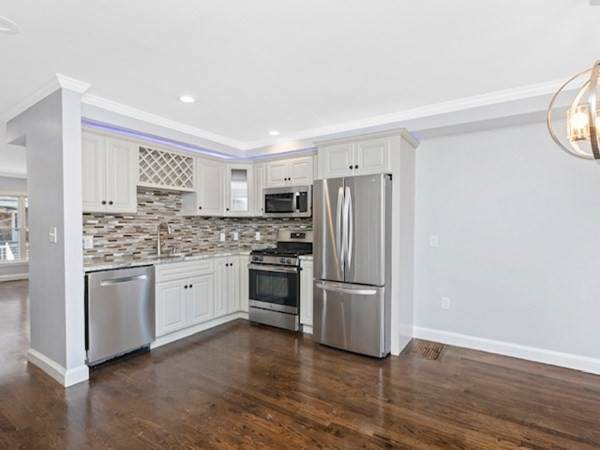 111 Alban Street - Photo 1