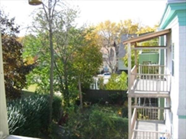 190 Walden - Photo 1