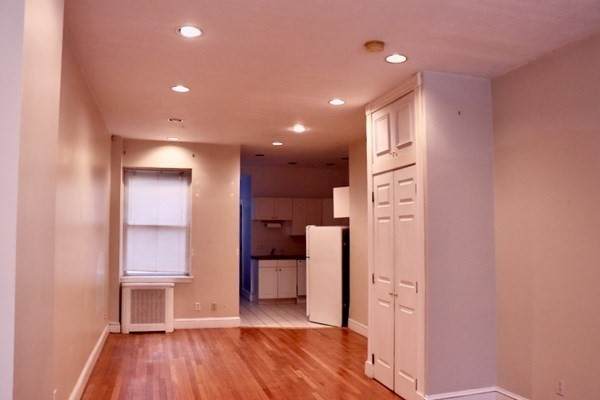 36 Anderson Street - Photo 1