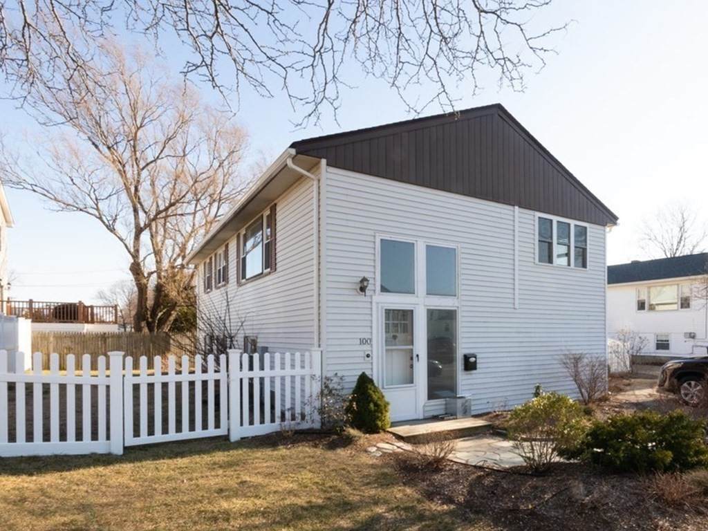 100 Lynn Ave - Photo 1