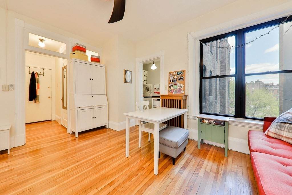 1091 Boylston Street - Photo 1