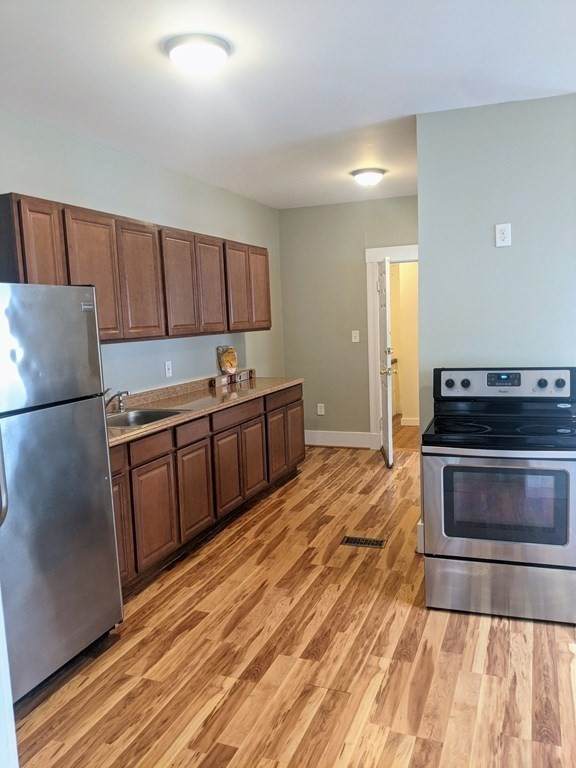 48 Leach - Photo 1