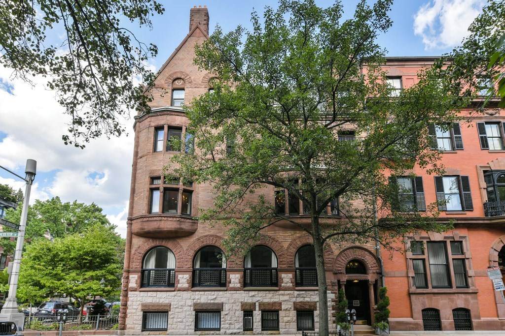 16 Exeter Street - Photo 1