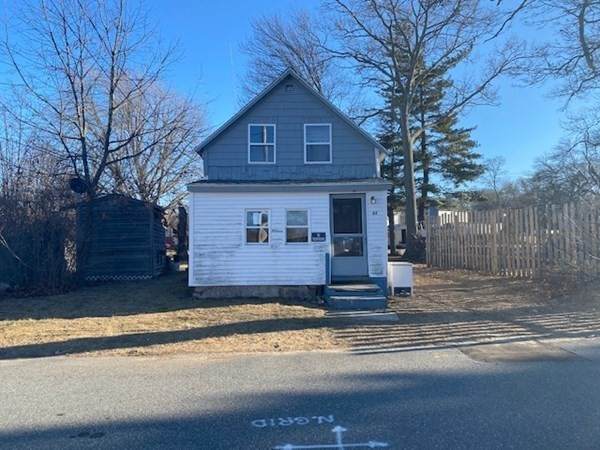 44 Cambridge Ave - Photo 1