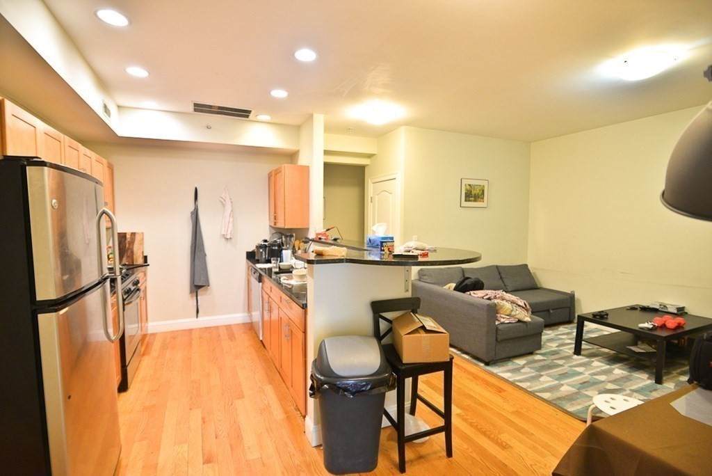 141 Brighton Ave - Photo 1