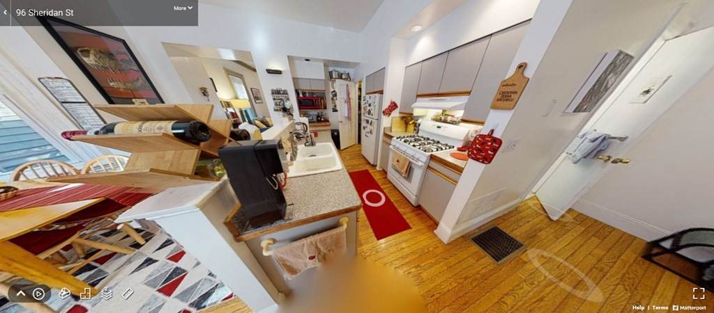 96 Sheridan St - Photo 1