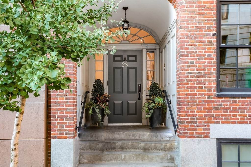 32 Derne St - Photo 1