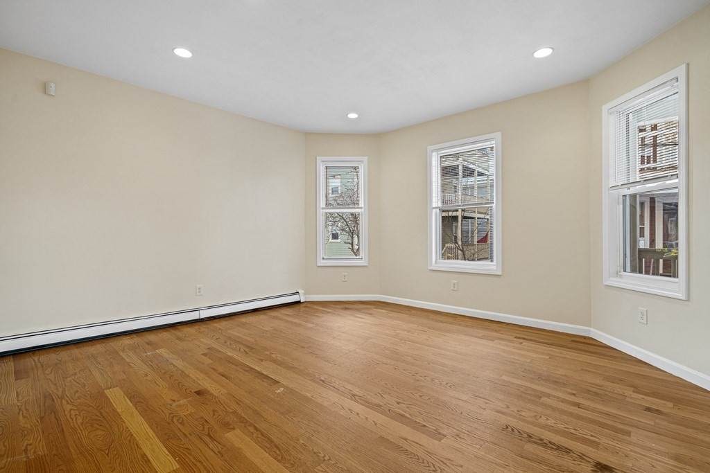 79 Saxton Street - Photo 1