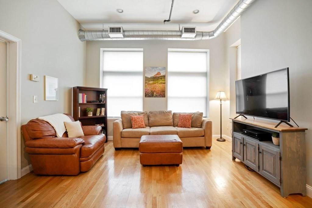 54 Central Square - Photo 1