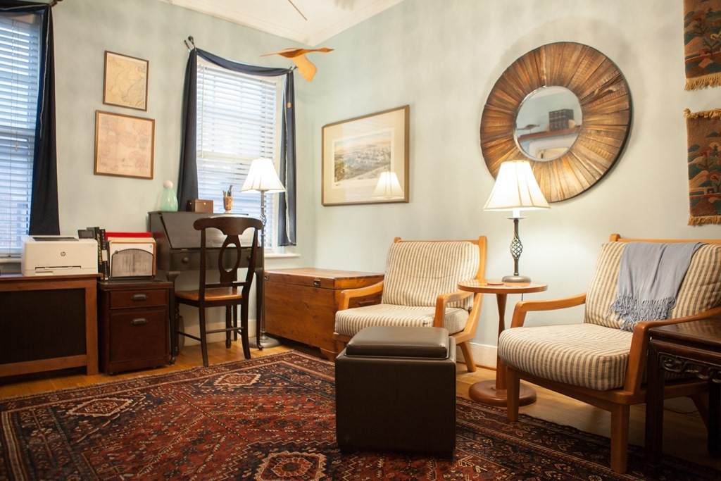 11 Irving Street - Photo 1