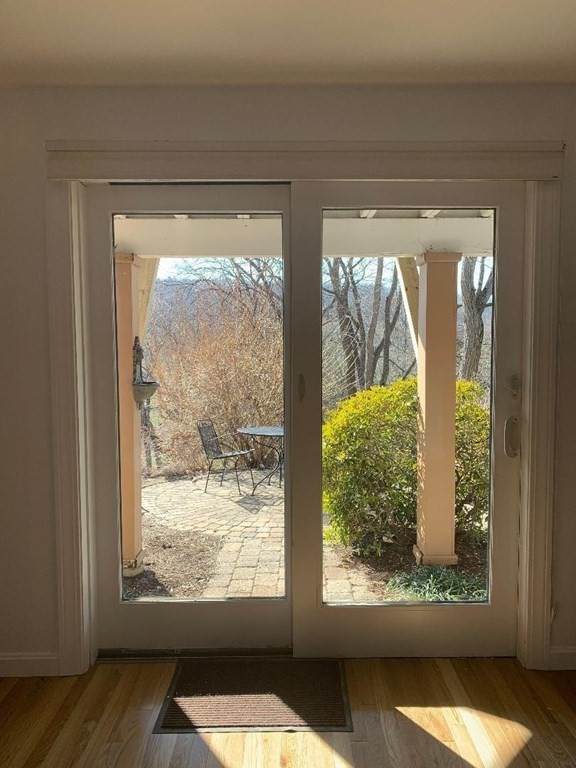 262 Kenrick - Photo 1