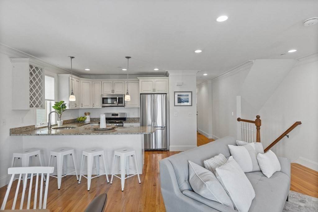 539 Sumner Street - Photo 1