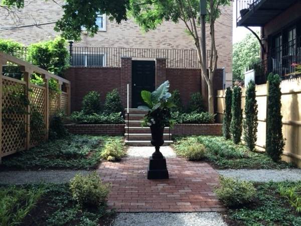 499 Shawmut Ave - Photo 1