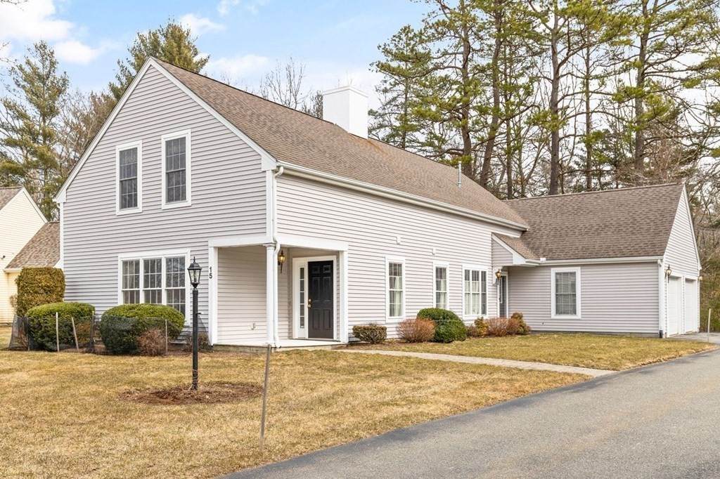 15 Kathleen Grant Rd - Photo 1