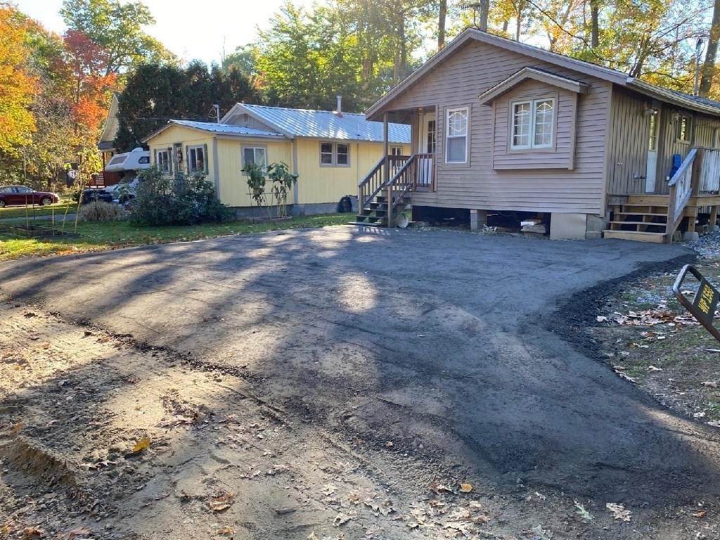 10-12 Kosta Ave - Photo 1