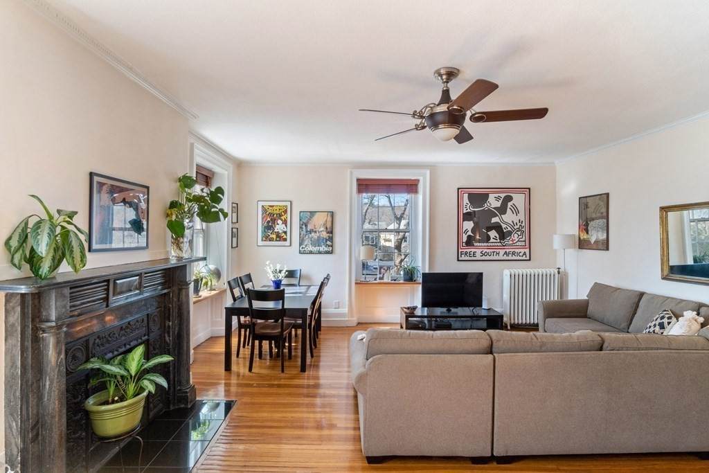 2 Wellington Ter - Photo 1