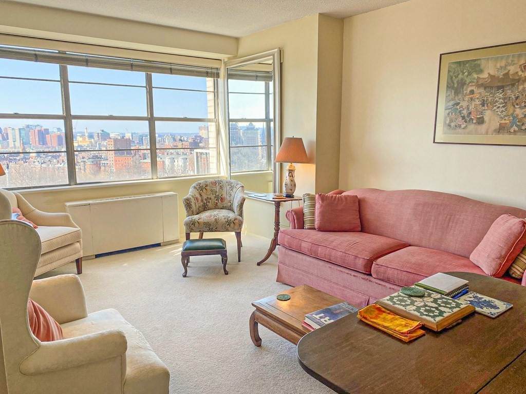 151 Tremont St - Photo 1