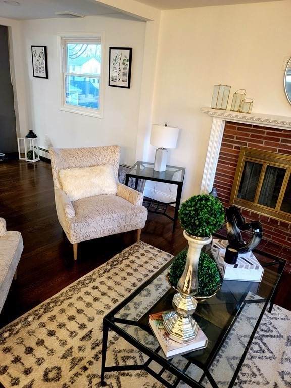 10 Glen Rd - Photo 1