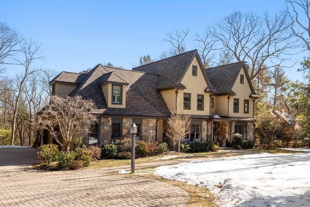 63 Ash St - Photo 1