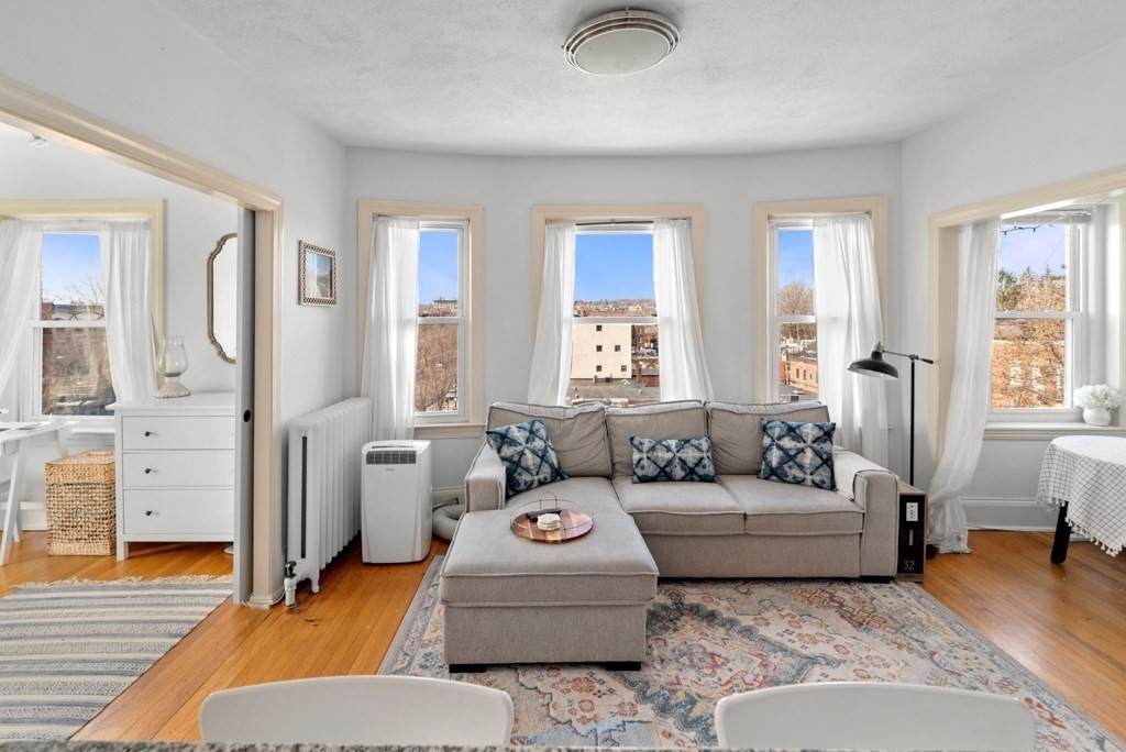 100 Saint Marys St - Photo 1
