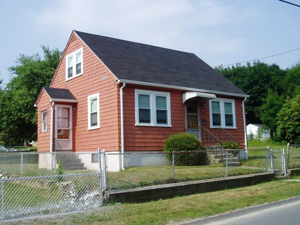 275 Dickinson - Photo 1