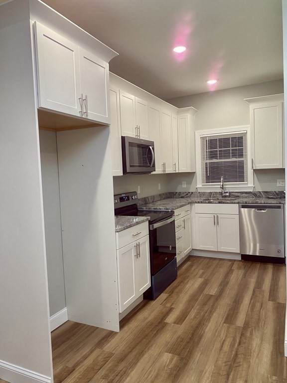 100 Maverick Street - Photo 1
