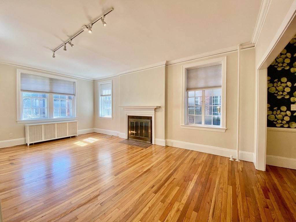 205 Mt Auburn St - Photo 1