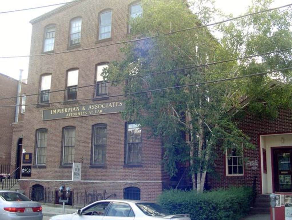 32 Masonic - Photo 1