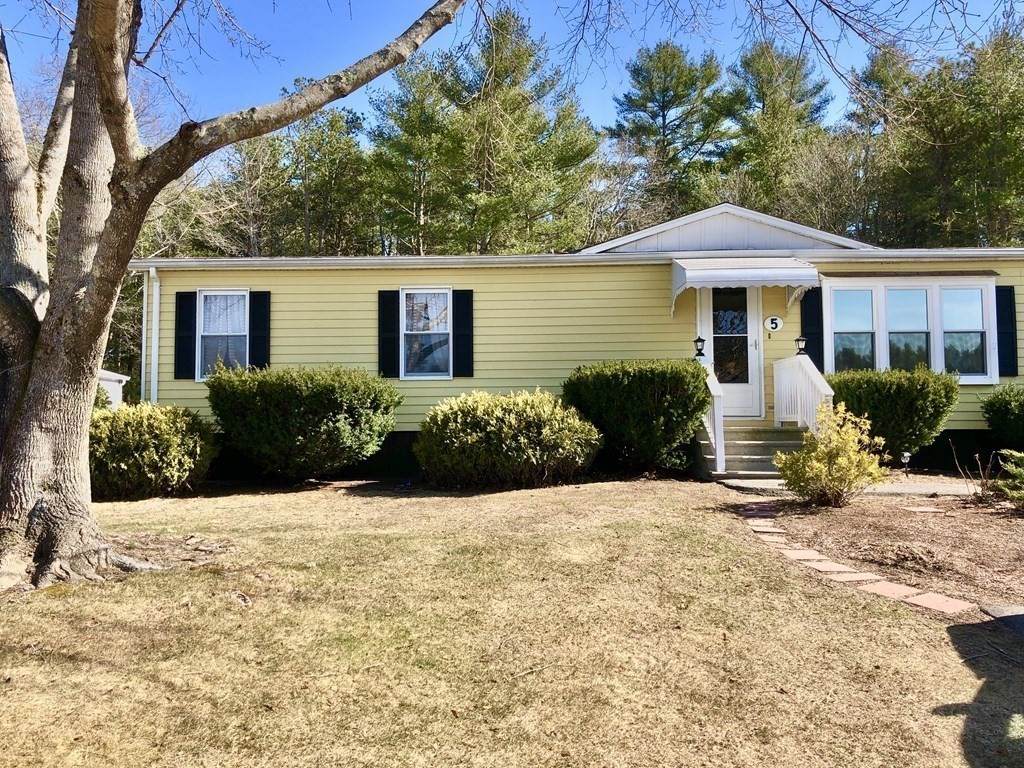 5 Narragansett Drive - Photo 1